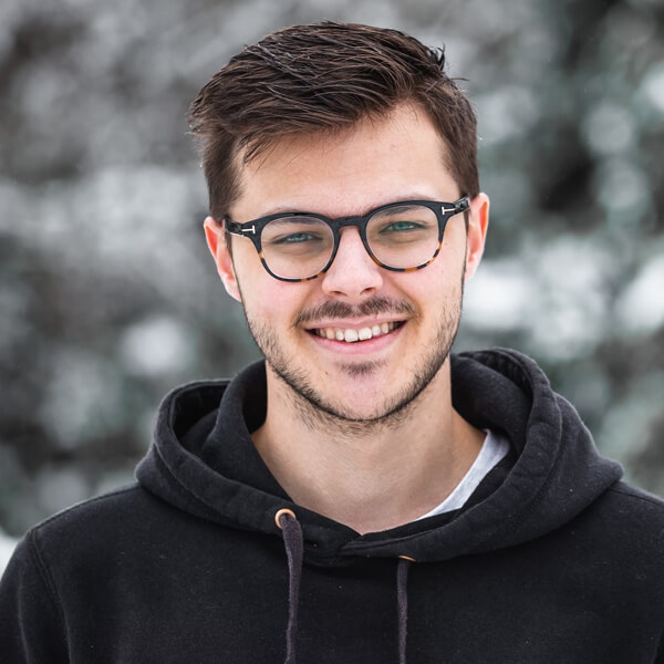 Dr. Sarah Johnson, Medical Director at Hridya Serene Living